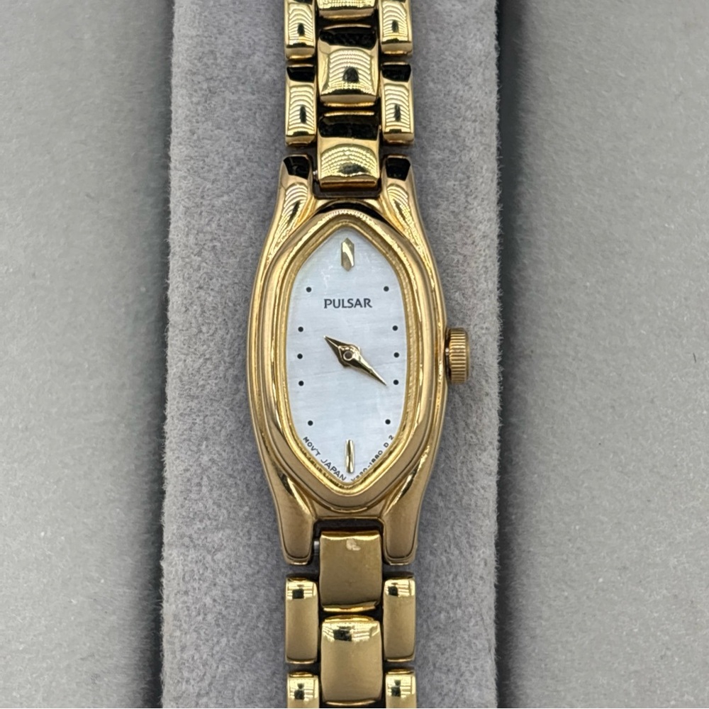 Pulsar V220-6380 Ladies Vintage Gold Tone Quartz Watch JAPAN MOP - Brand New